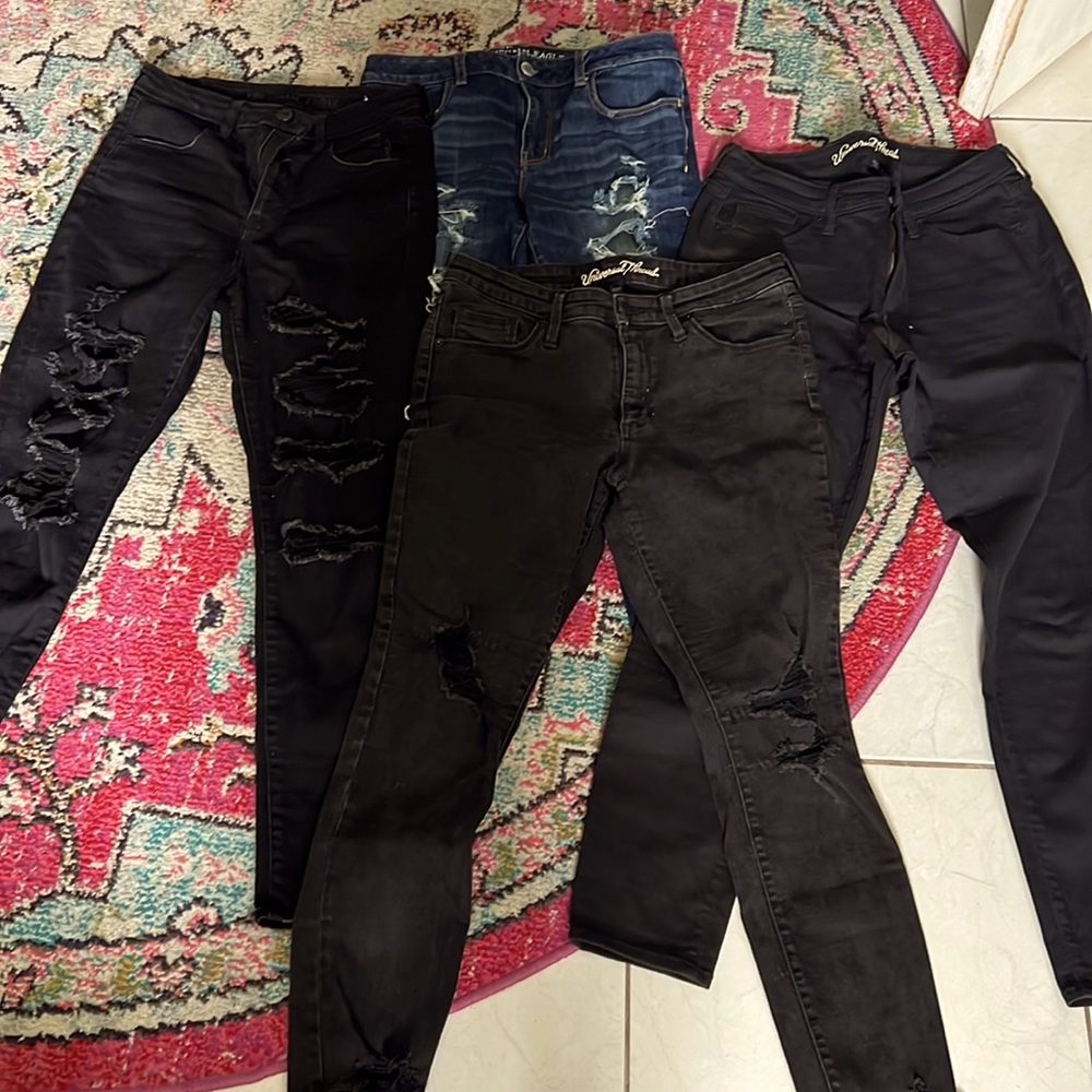 Bundlenof jeans - 2 American Egal amd 2 universal thread, all size 10